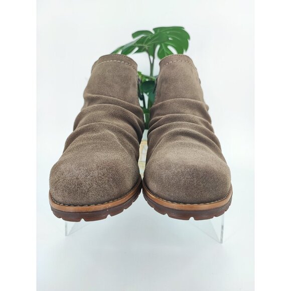 Clarks Women's Dark Taupe Suede Aspra Walk Waterproof Booties Size 9.5W US - Picture 2 of 9